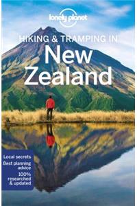 Lonely Planet Hiking & Tramping in New Zealand 8